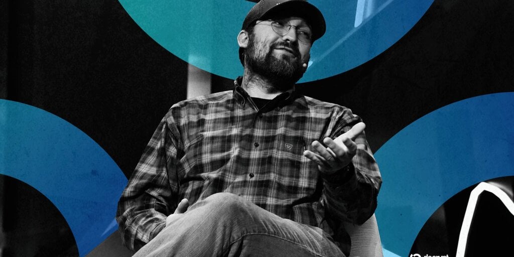 Cardano's Hoskinson Warns Crypto Becoming Post-Quantum Will Require Trade-Offs